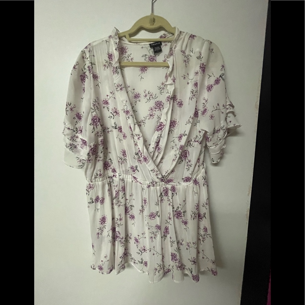 Super cute work top